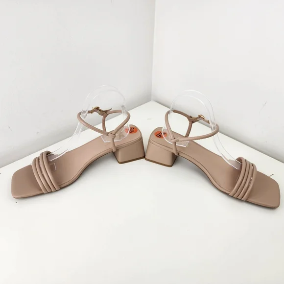 Elegant Tan Women's Sandals - Picture 3 of 11